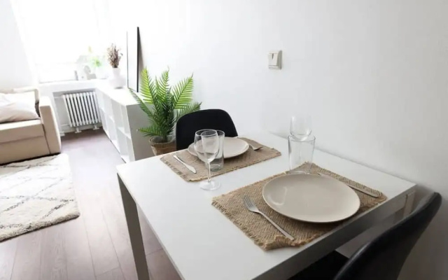 2ndhomes Bright 1BR Home in Kamppi