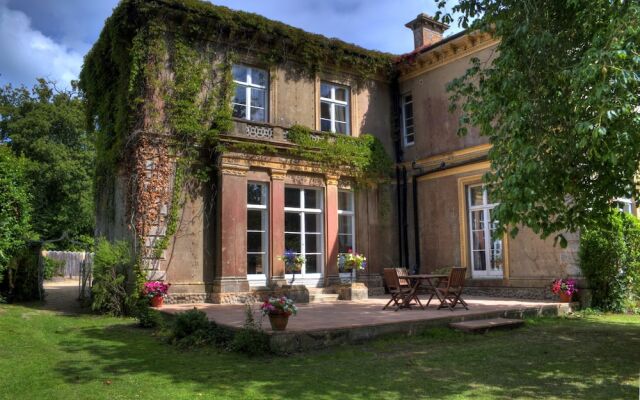 Albert Cottage Hotel