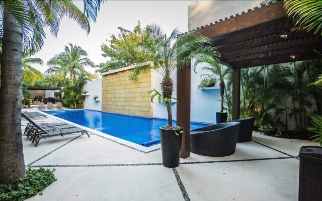 Oasis 12-Boutique 1 Bedroom in the heart of Playa del Carmen