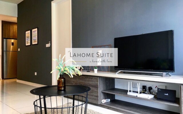The Robertson KL By Lahome Suite