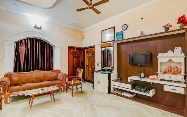 Fabhotel Raka Inn