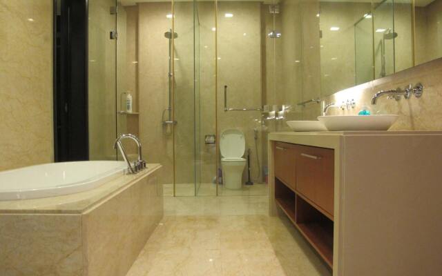Luxury Suites @ Straits Quay