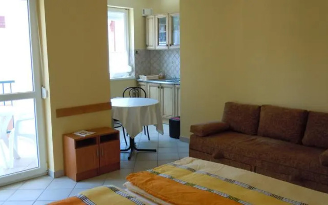 Apartman Era