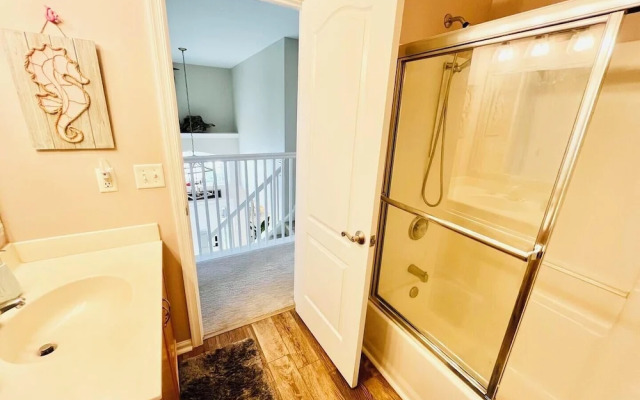 Simonton Court 20256