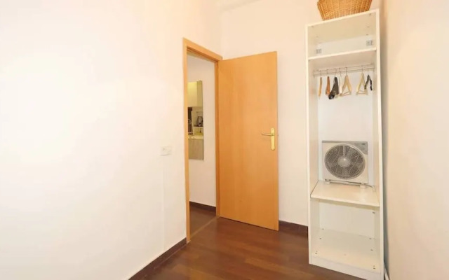 Interior Apt Center 42 El Born