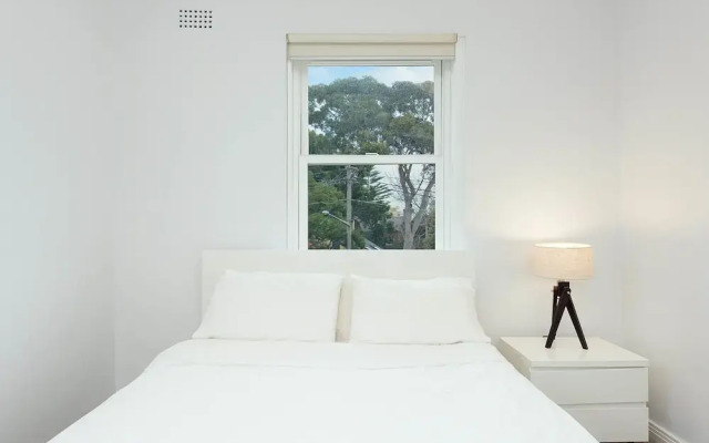 Central Bondi Apartment New H321