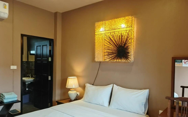 The Terrace Guesthouse – Guest Rooms – Chiang Mai
