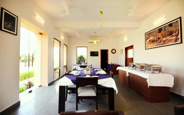 MACHLI A Wilderness Home