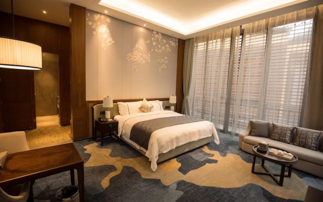 Spring Posh Roadsun International Hotel & Resort