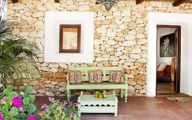 Holiday Home With Alfresco Dinning