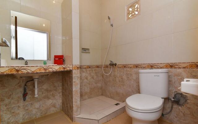 RedDoorz near Tanjung Benoa Beach