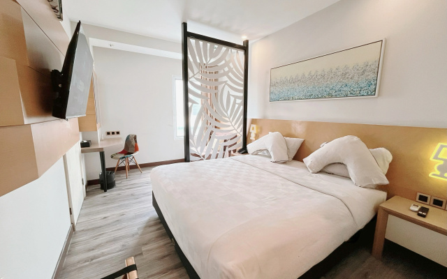Verse Luxe Hotel Wahid Hasyim – Guest Rooms – Jakarta