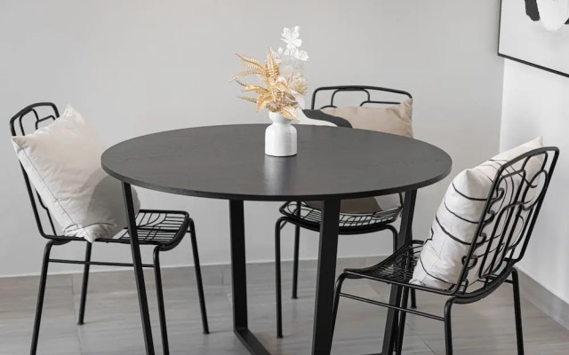 Relaxing & Bright 1BR in JVC