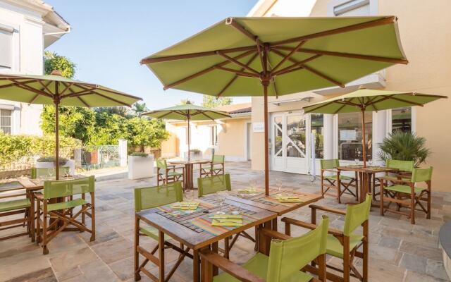 Le Réverbère - La Cuisinerie - L'Hôtellerie