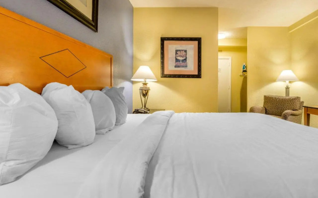 Quality Inn Lebanon Valley