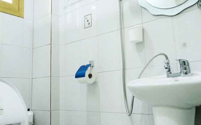 Ganderak Guesthouse - Hostel