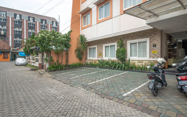 RedDoorz Syariah @ Soekarno Hatta Indah 2