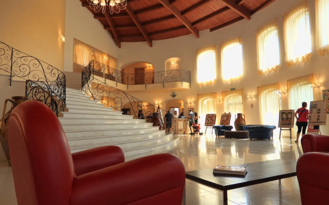 TH Le Castella - Baia degli Dei Village