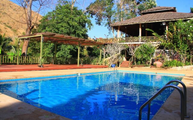 The Hub Erawan Resort