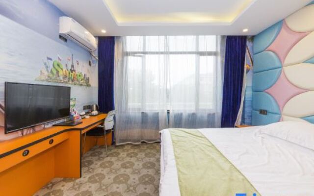 CandyDurian Hotel (Shanghai Gulang Road Sijing Park)