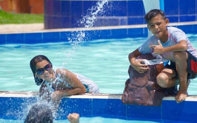 Hana-Natsu Resorts Pool