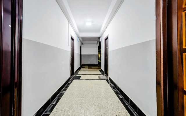 Modern apartment with private bath