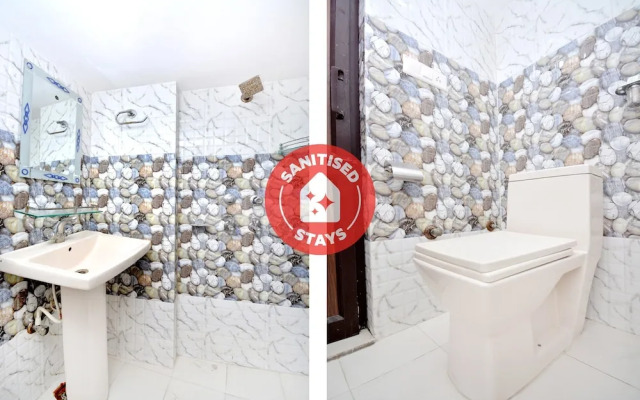 OYO 40306 White House