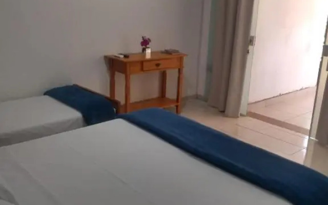 Hostel Rosa de Saron