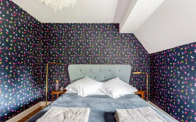 Spacious & Stylish Cotswold Family home