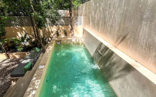 Oasis en la selva con piscina priva