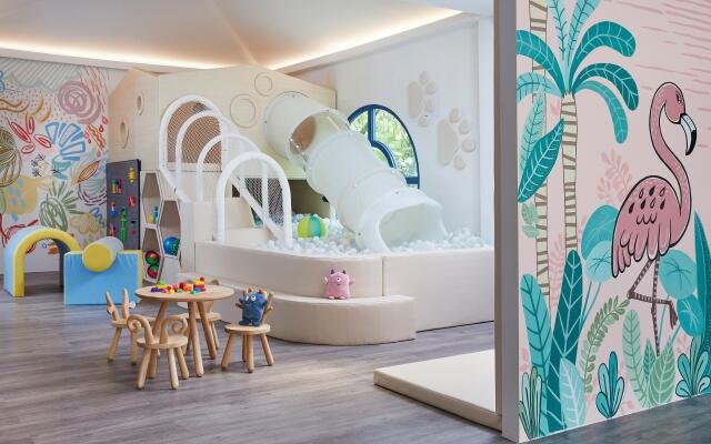 Le Meridien Maldives Resort & Spa