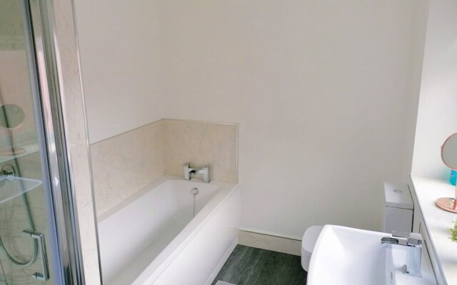 Sunset House - Whitby Townhouse Near the sea Sleeps 8