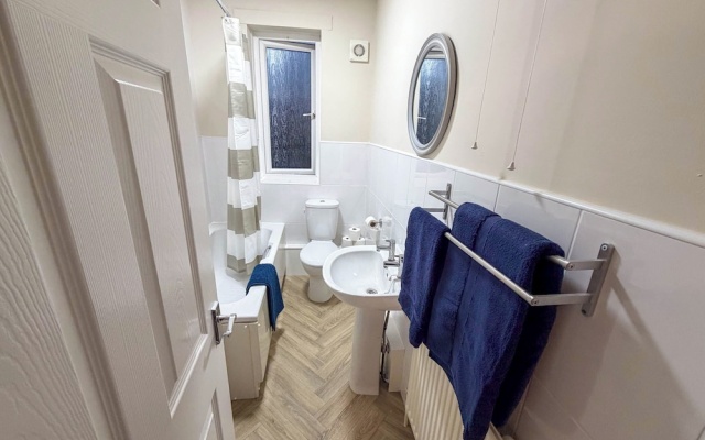 Family/business - Parking - Wifi - Sleeps 3
