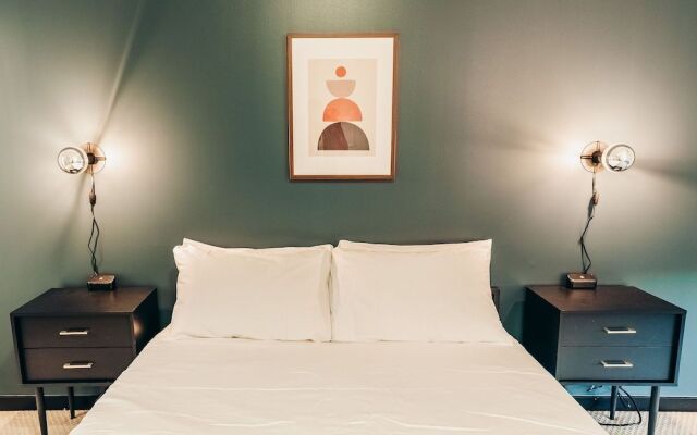 West Home at Green Hills