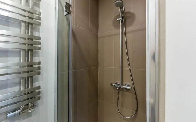 Studio Flat With Panoramic City View in Atasehir