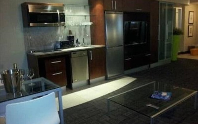 Strand Ocean Drive Suites