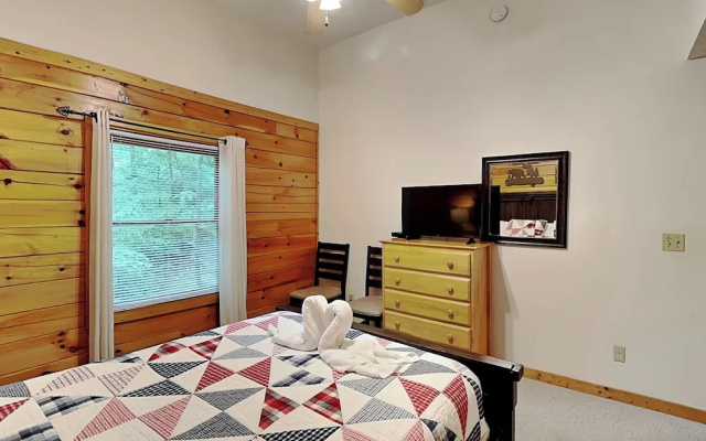 Blue Mist View by Jackson Mountain Rentals