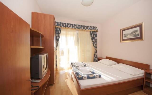 Aparthotel eM Ka