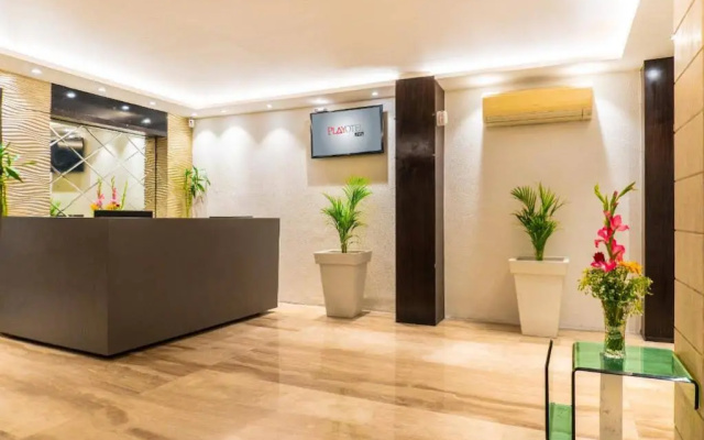 Hotel Golden Treat – Lobby – Indore