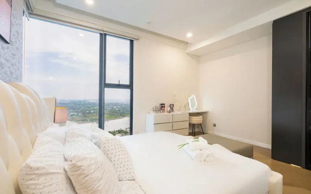 Lumiere Riverside by Aura Luxury