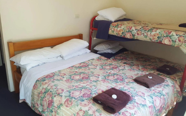 Wisemans Inn Hotel