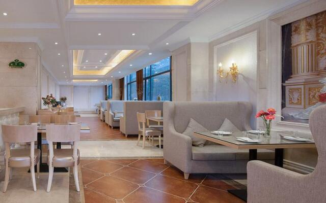 Vienna Hotel Chongqing Shiqiaopu Metro Station