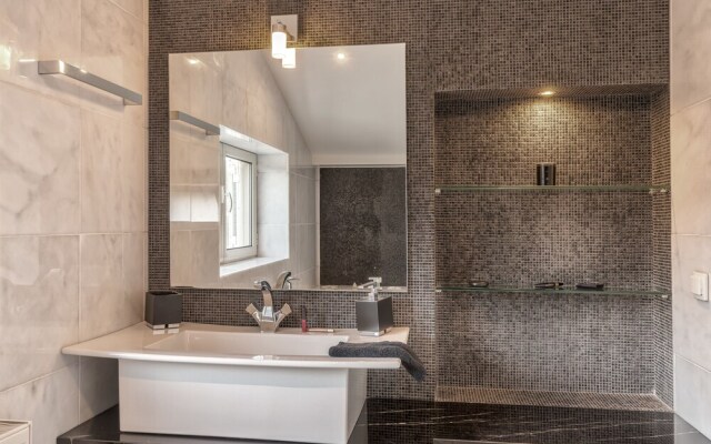 Legrena Beach Villa