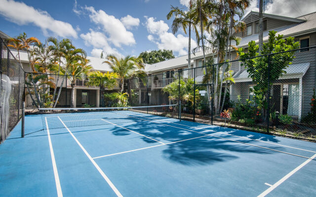 Pelican Beach Resort