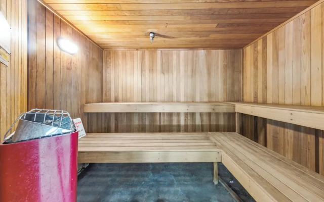 Seaside Bliss Retreat Coastal Condo for 6