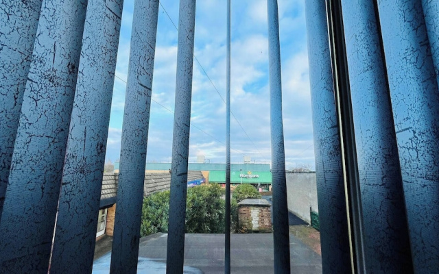 3 Bedrooms Apartment Self Check In Free Parking