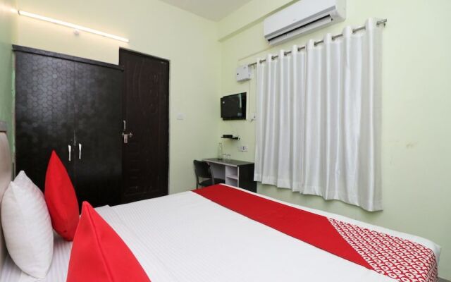 Oyo Flagship 26593 Yug Residency