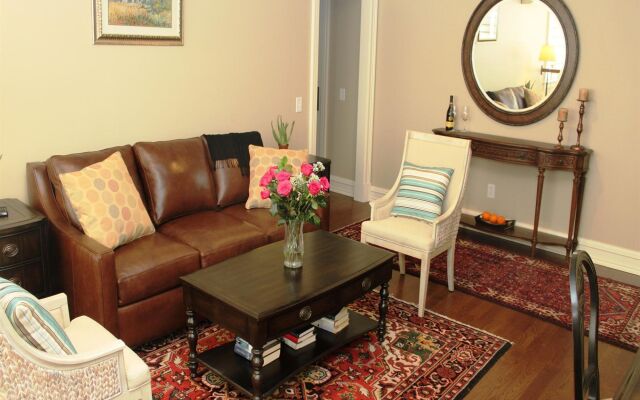 Guesthouse at Norwalk Inn