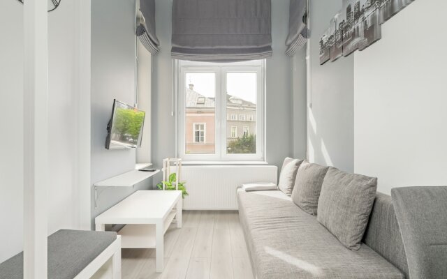 Charming Poznan Center Studio by Renters