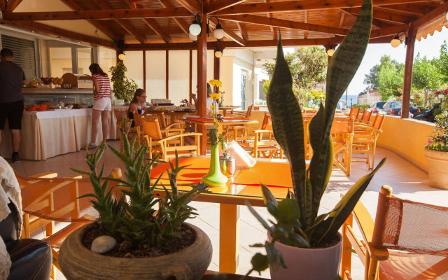 Dimitra Hotel & Apartments by Omilos Hotels